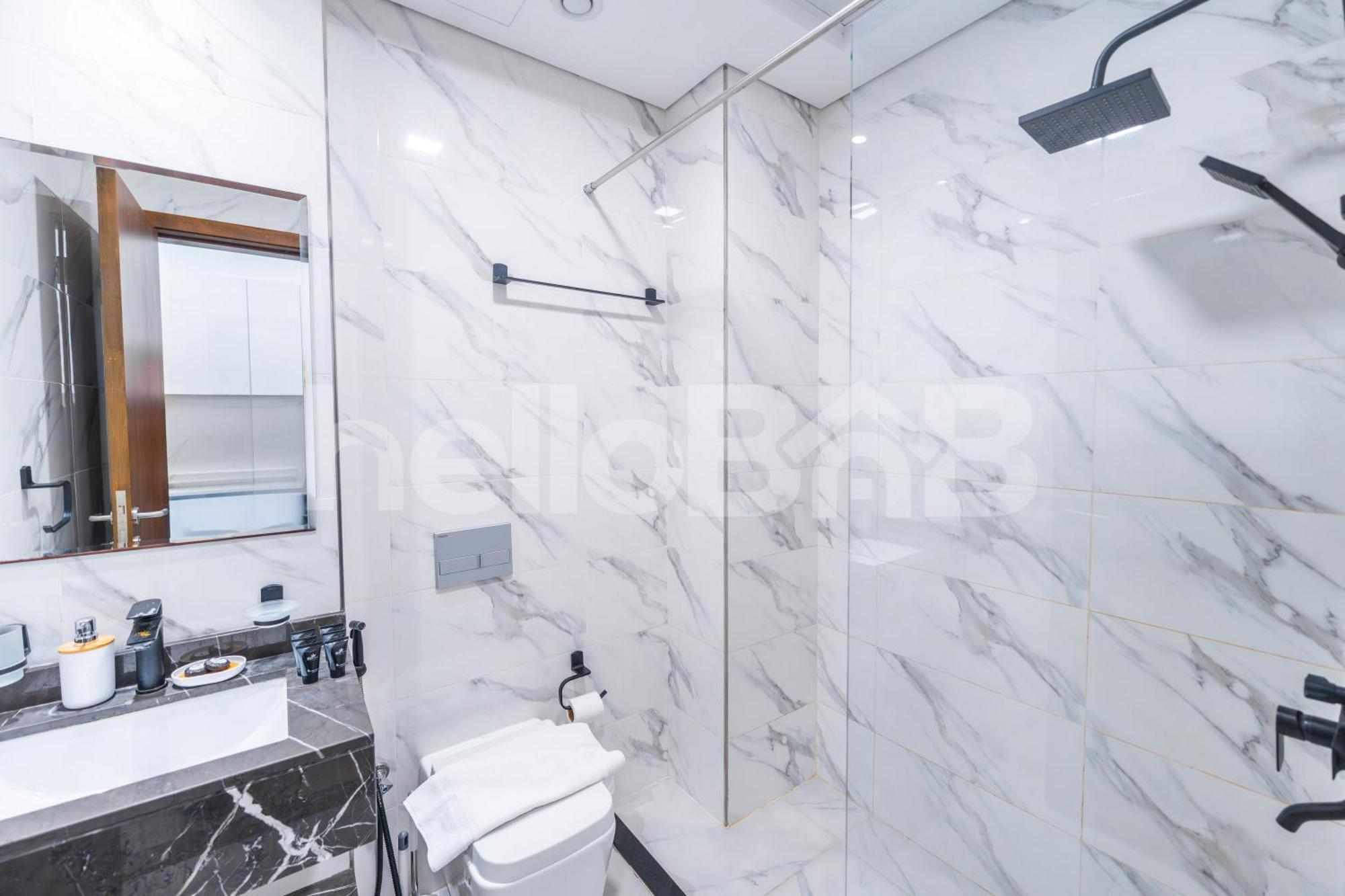 Le Petit Village !cozy Yet Spacious Apartment! Dubai